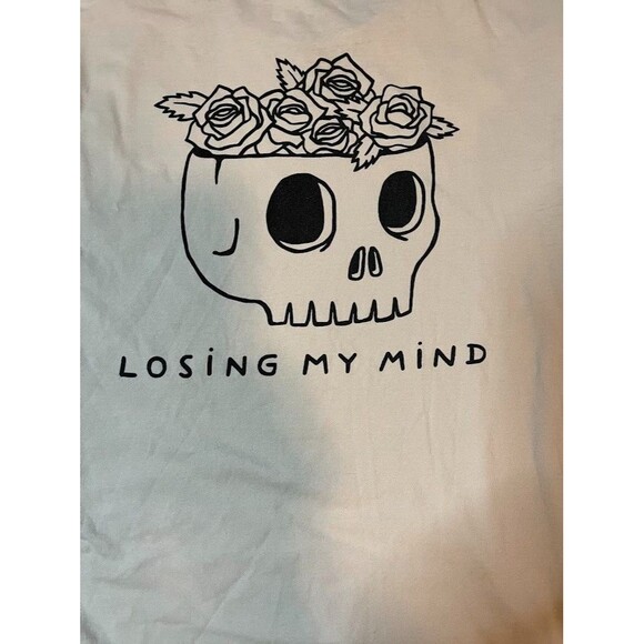 Women's T-shirt SZ XS Cream Skull Roses "Losing My Mind" Funny Whimsigoth Casual - Picture 5 of 5